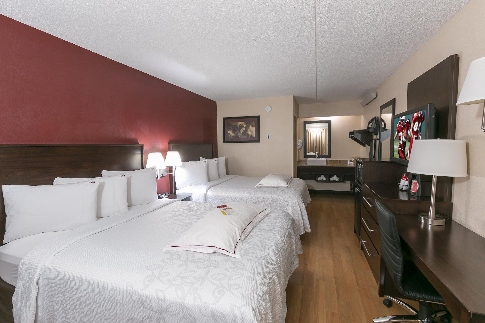 Red Roof Inn Plus+ Secaucus - Meadowlands Εξωτερικό φωτογραφία