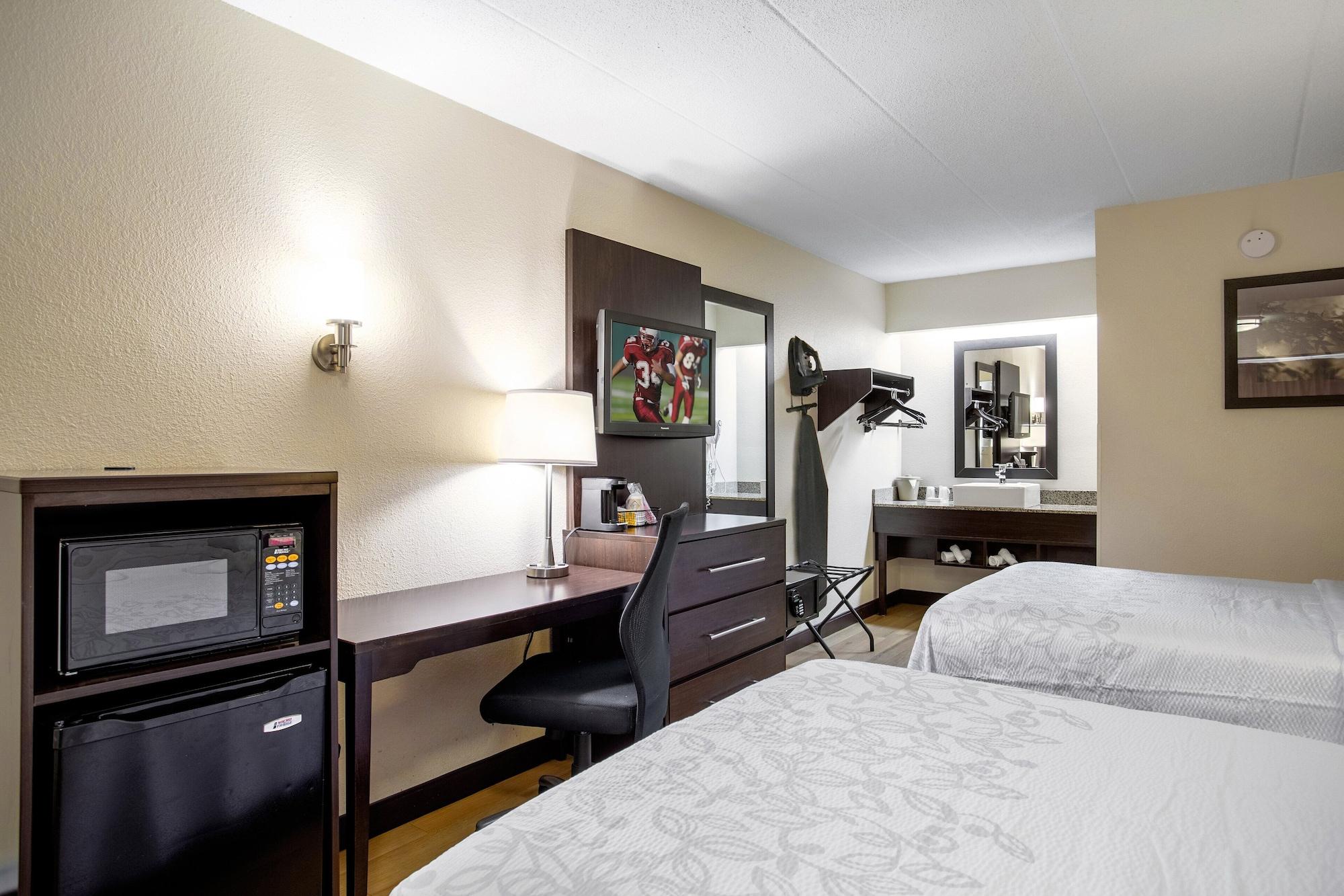 Red Roof Inn Plus+ Secaucus - Meadowlands Εξωτερικό φωτογραφία