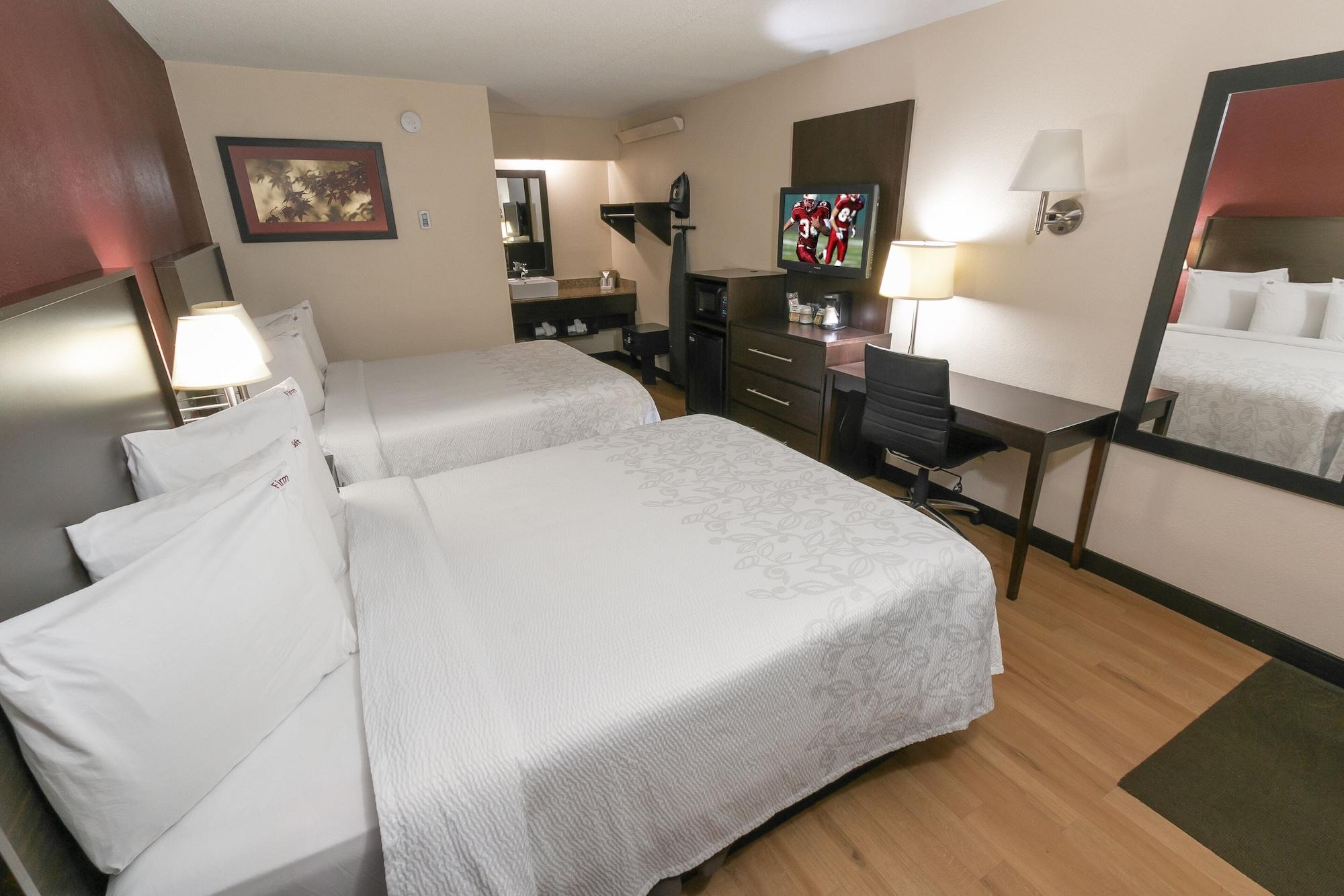 Red Roof Inn Plus+ Secaucus - Meadowlands Εξωτερικό φωτογραφία