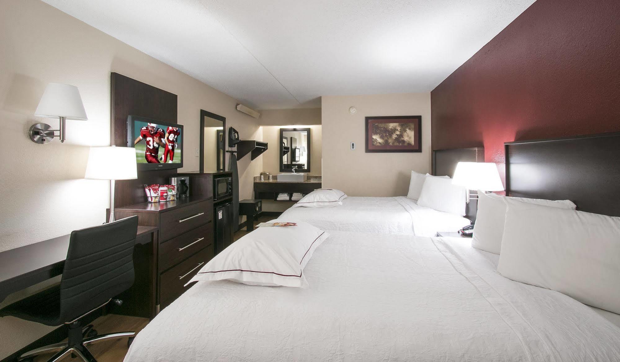 Red Roof Inn Plus+ Secaucus - Meadowlands Εξωτερικό φωτογραφία
