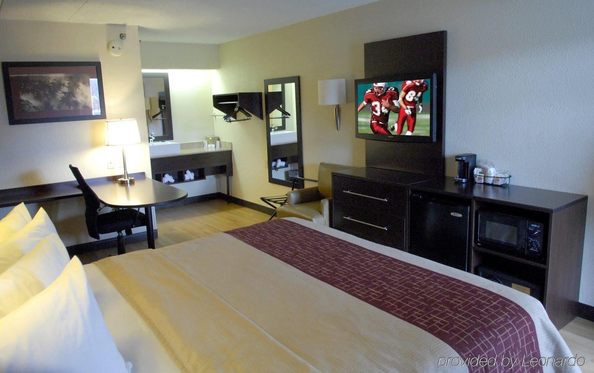 Red Roof Inn Plus+ Secaucus - Meadowlands Εξωτερικό φωτογραφία
