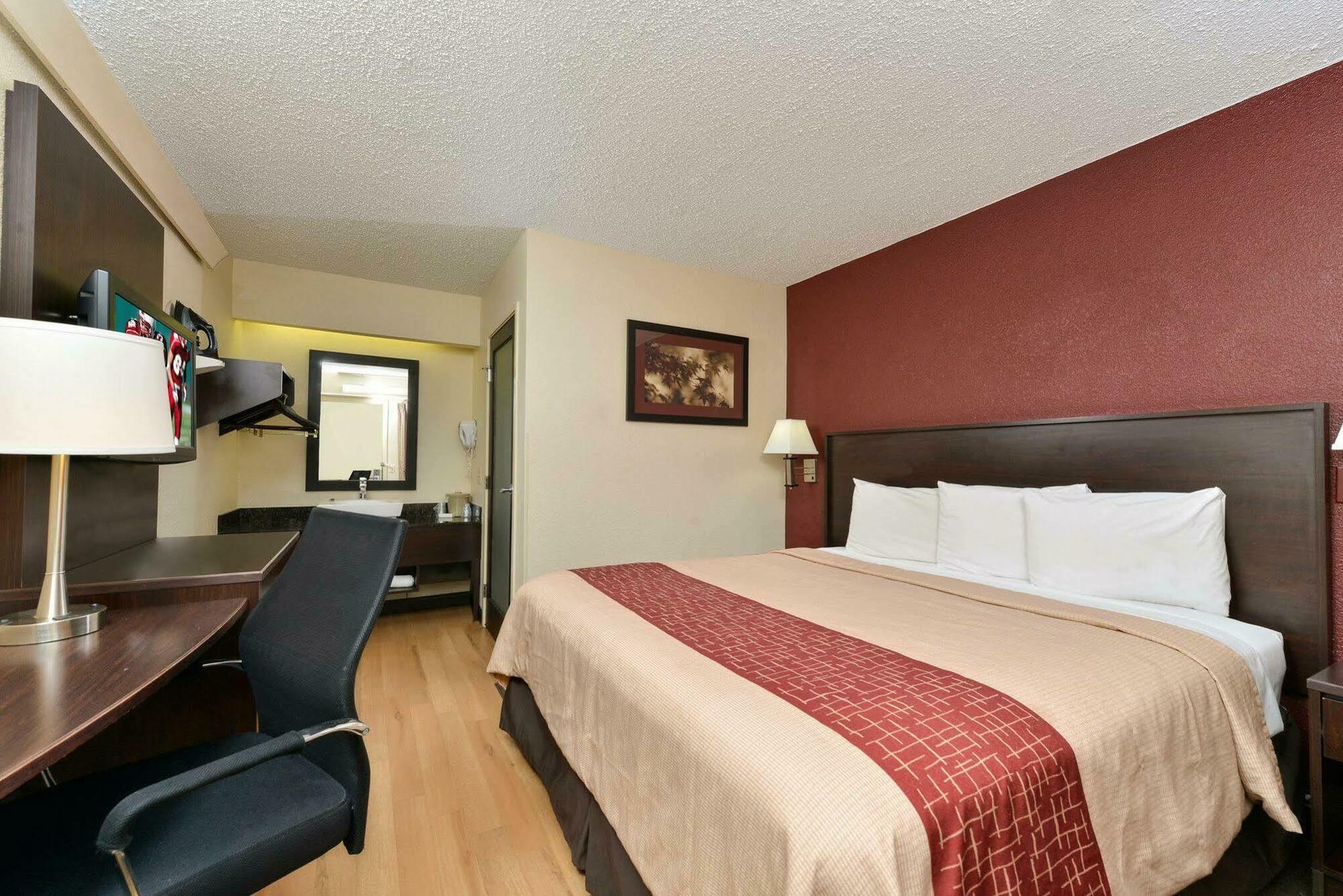 Red Roof Inn Plus+ Secaucus - Meadowlands Εξωτερικό φωτογραφία